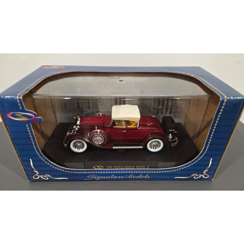 Signature Models 1930 Pierce Arrow Model B 1:32 Diecast Car Burgundy 32329